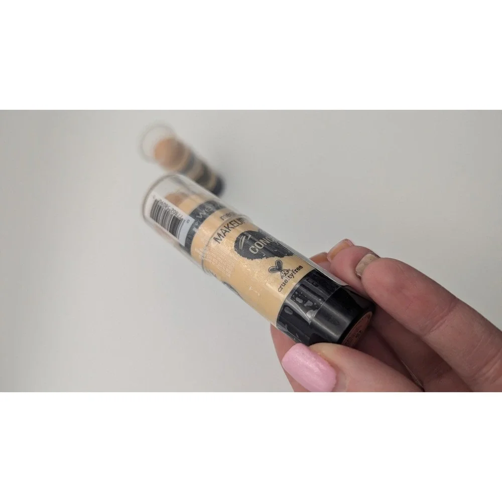 2 Wet n Wild MegaGlo Makeup Sticks Concealer 809 You're A Natural 0.21oz 6g New